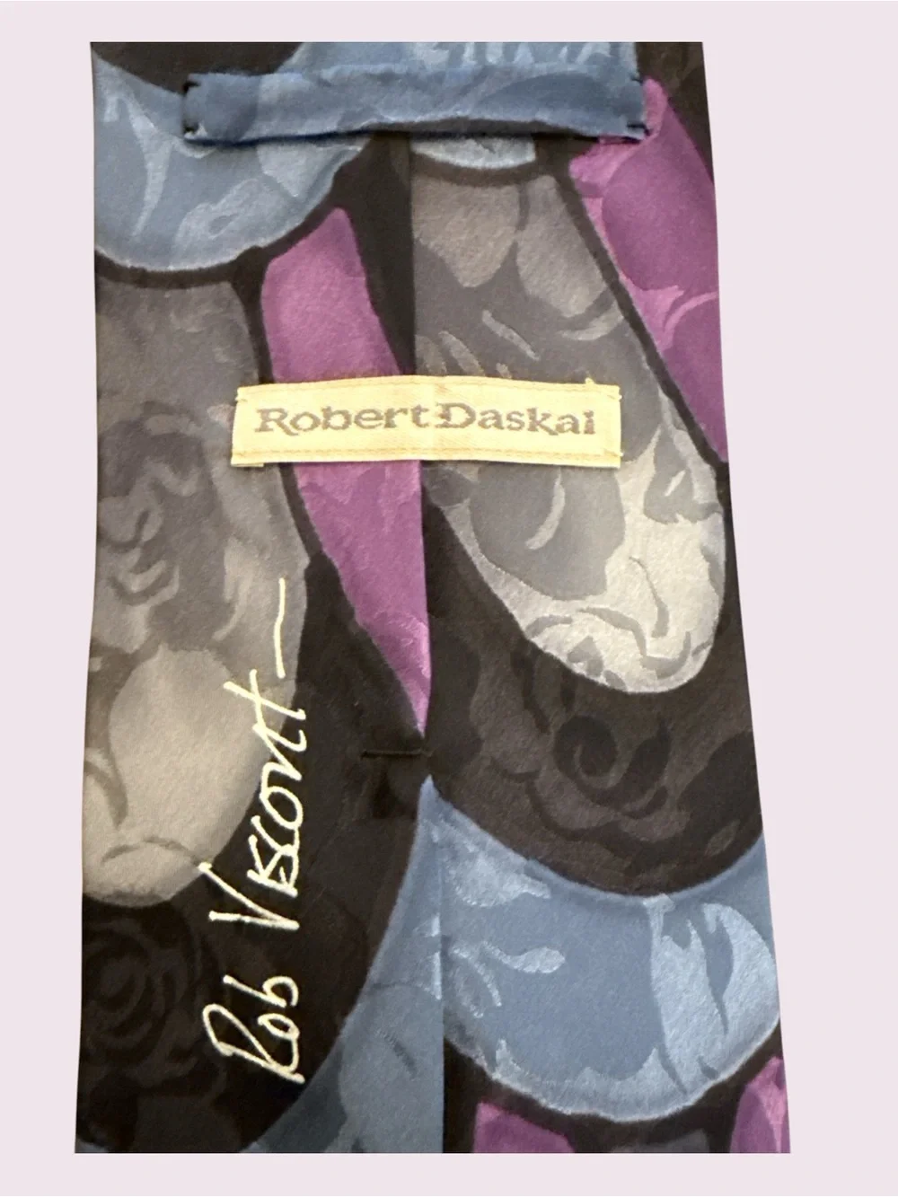 ROBERT DASKAI TIE HAND PAINTED 100% SILK USA SIGNED Purple/Black/Silver